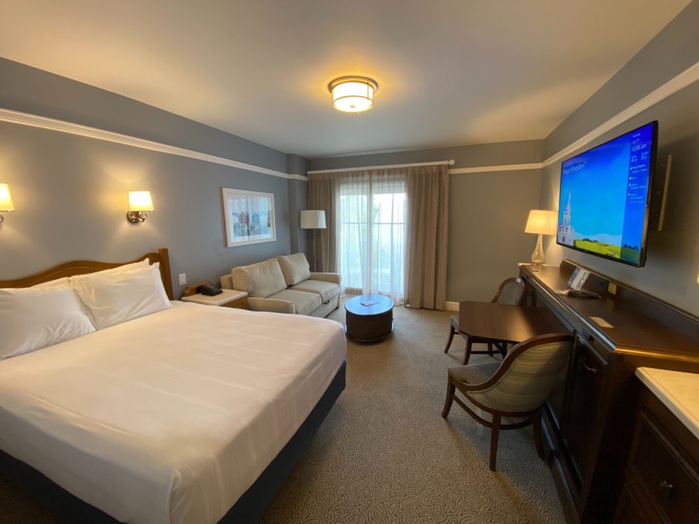 PHOTOS: Tour a Deluxe Studio Villa Room at the Newly-Reopened Disney’s