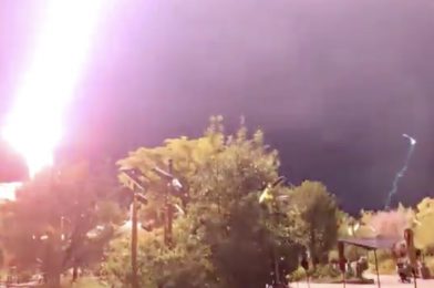 VIDEO: Massive Lightning Bolt Strikes Star Wars: Galaxy’s Edge at Walt Disney World