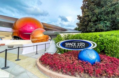 PHOTOS and FULL REVIEW: Dinner at Space 220 in Disney World (Including ALL of the Prix Fixe Options!)