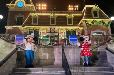 REVIEW: The Perfect Disneyland Holiday Treat is Served ❄️COLD❄️