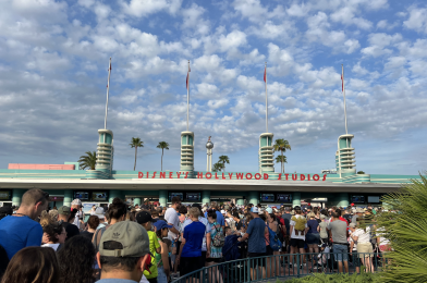 PHOTO REPORT: Disney’s Hollywood Studios 6/22/22 (Babu Frik, Construction Update ‘Star Wars: Batuu Bounty Hunters’ MagicBand+ Game Station & More)