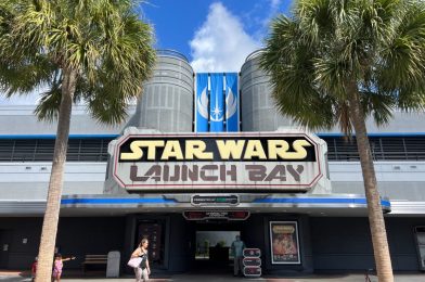 PHOTOS, VIDEO: BB-8 Rolls Back Into Star Wars Launch Bay at Disney’s Hollywood Studios
