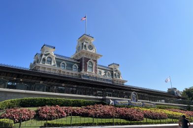 PHOTO REPORT: Magic Kingdom 8/20/22 (Haunted Mansion Weighted Blanket, Jack & Sally Pullover, New Mugs & More)