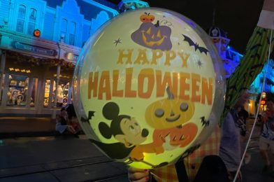 Glowing Halloween Balloons Arrive at Mickey’s Not-So-Scary Halloween Party 2022