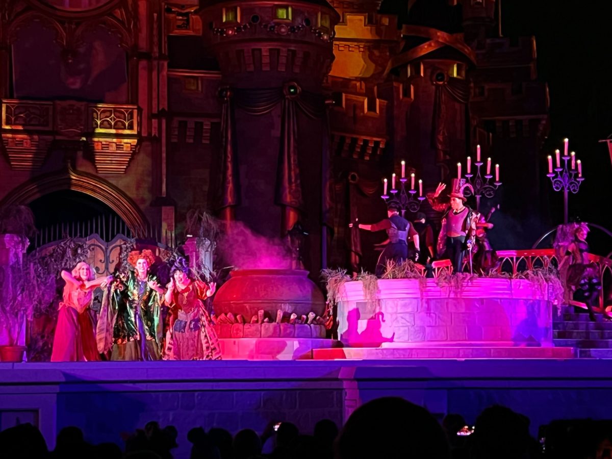 VIDEO: Hocus Pocus Villain Spelltacular Full Show at Mickey’s Not-So ...