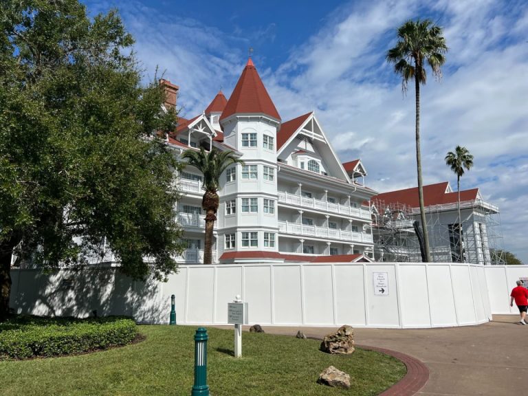 Construction Continues on Balconies and Exteriors of Disney’s Grand ...