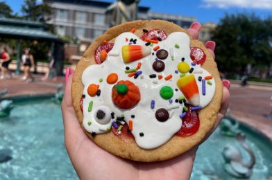 REVIEW: Halloween Candy Cookie ‘Pizza’ From PizzeRizzo at Disney’s Hollywood Studios