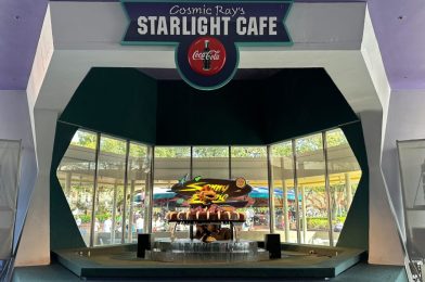 PHOTOS: Sonny Eclipse Returns to the Stage at Cosmic Ray’s Starlight Cafe in Magic Kingdom