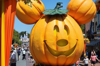 Happiest Haunts Guided Tour With ‘Halloween Screams’ Viewing Returning to Disneyland Resort This Fall