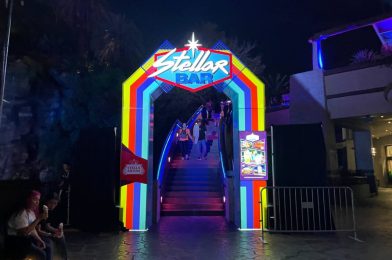 REVIEW: Demogorgon Pizza, The Mind Flayer, and More Stranger Things Food and Drink from the Stellar Bar at Halloween Horror Nights 2023 in Universal Studios Hollywood