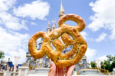 50 Things Everyone Should Eat in Disney World