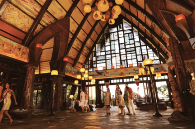Disney’s Aulani Resort Offers Candelight Processional With a Hawaiian TWIST!
