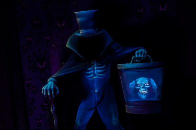 Hatbox Ghost Debuts at Haunted Mansion in Disney World