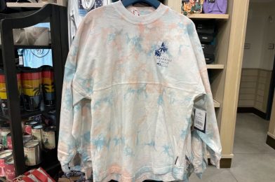 Dress for Vacation With This NEW Sapphire Falls Spirit Jersey at Universal Orlando Resort