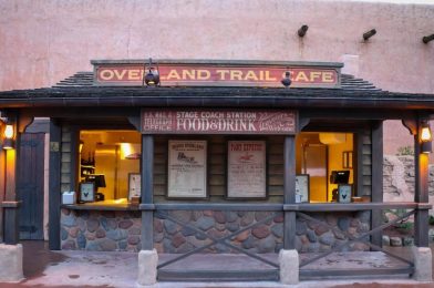 New Overland Trail Café Serving Churros and Turkey Legs at Disneyland Paris