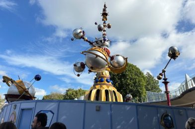 PHOTOS: Center of Astro Orbitor Completely Reconstructed at Disneyland