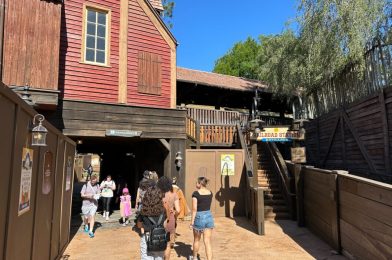 New Frontierland Train Station Stairs Open, More Lamps Installed at Tiana’s Bayou Adventure